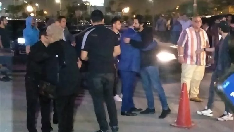 أحمد حاتم يشارك فى عزاء هيثم أحمد زكي