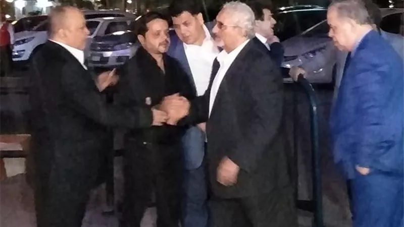أحمد حلاوة يشارك فى عزاء هيثم أحمد زكي