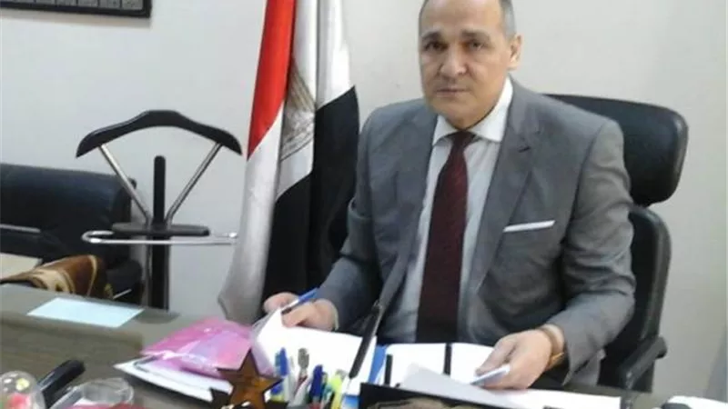 محمد عطيه يحسم حالة الجدل حول حركة التنقلات بين الادارات التعليمية بالقاهرة