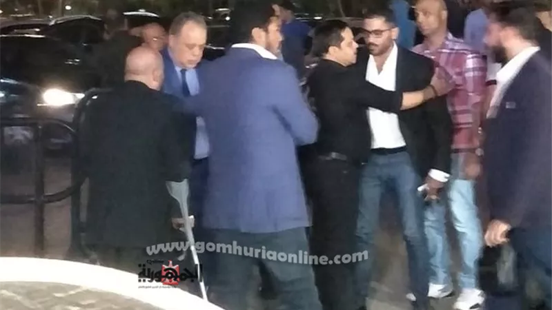 أحمد فلوكس يشارك فى عزاء هيثم أحمد زكي .. صور