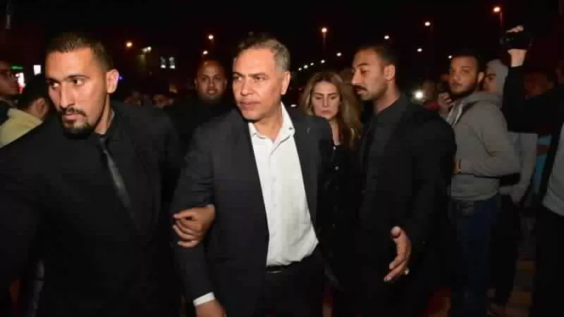 اول ظهور للفنان محمد رياض فى عزاء هيثم احمد زكى