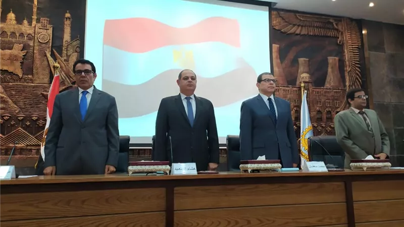 توقيع 34 إتفاقية عمل جماعية بشأن العلاوة الخاصة في مصانع وشركات 