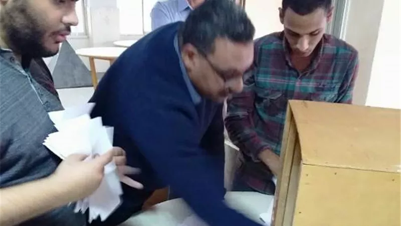 اعلان نتيجة إنتخابات الاتحادات الطلابية بالسياحة والفنادق بالسادات