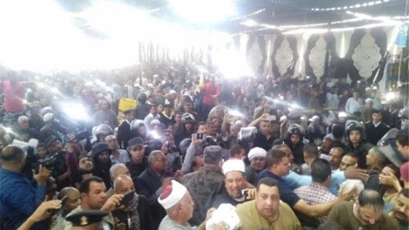 إنهاء خصومة ثأرية بين الجزارين والمغسلين بنجع حمادى