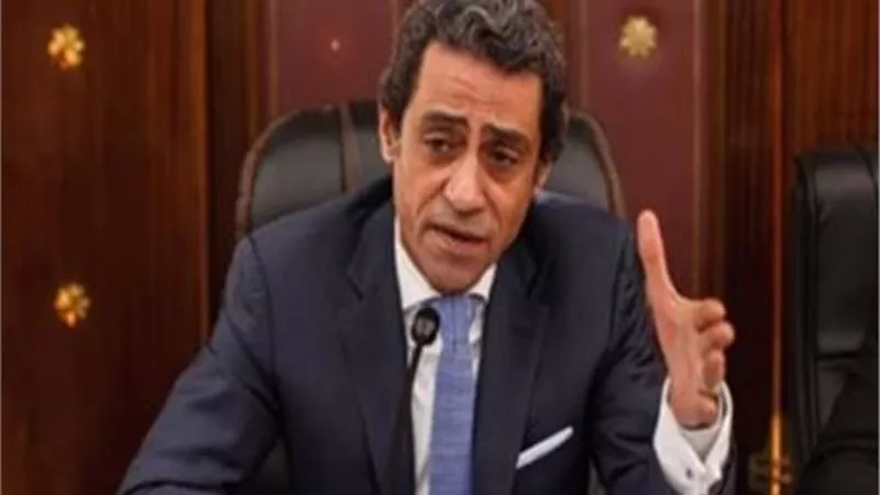 النائب مصطفى الجندى يحذر الحكومة من تردى وسوء الطرق الداخلية بالسنبلاوين بالدقهلية