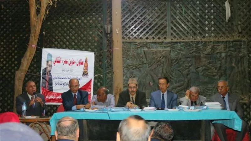 صالون حزين عمر الثقافي يحذر من السوشيال ميديا بعد خروجها عن سيطرة العالم