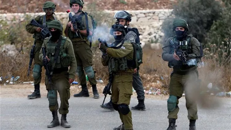 استشهاد فلسطيني جنوبي الضفة الغربية