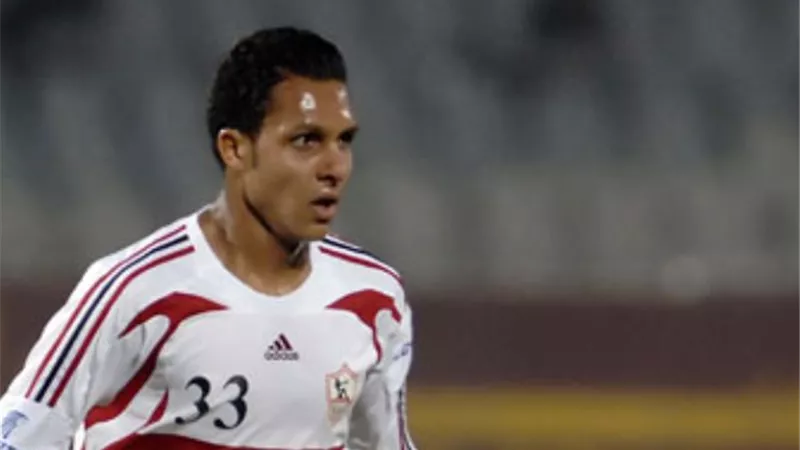 البدرى وجهازه ينعون علاء على لاعب الزمالك السابق