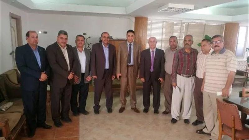 وفد وزاري يستعرض مكافحة ذبابة الفاكهة في الإسماعيلية ..صور