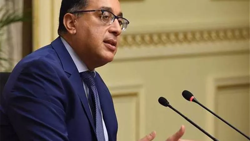 رئيس الوزراء يبحث فرص الاستثمار فى مصر مع وفد شركة فولكس فاجن