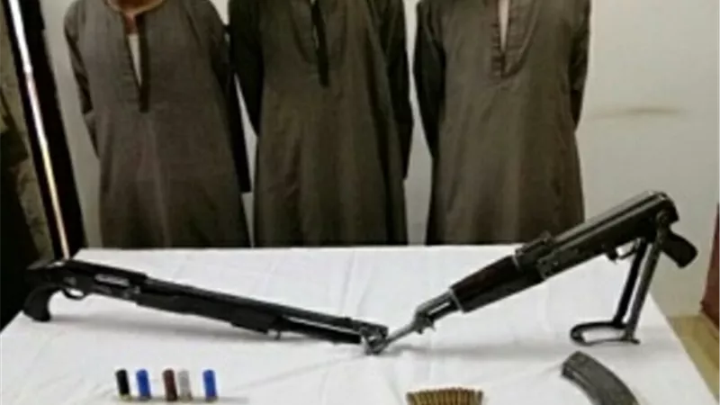 ضبط اخطر تشكيل عصابى للسرقة بفرشوط