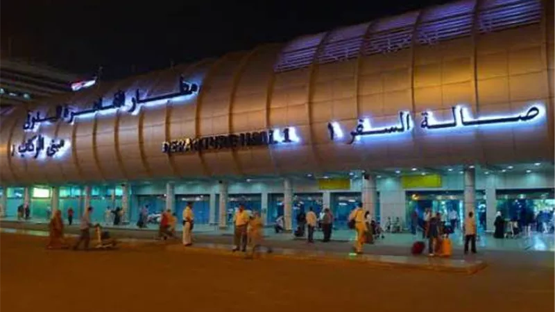 وزير الدفاع الروسي يصل إلى القاهرة في زيارة رسمية