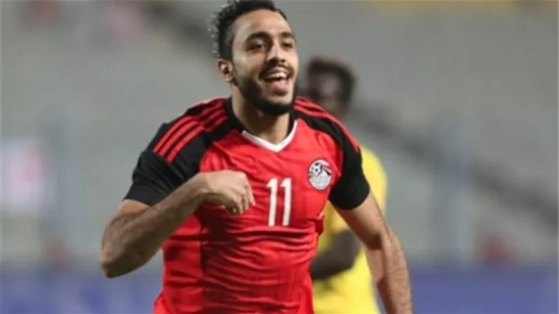 كهربا يحتفل بعيد ميلاد الجوكر على طريقته .. صور