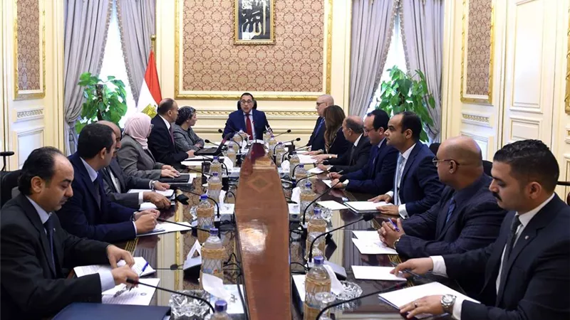 رئيس الوزراء يكلف بسرعة الانتهاء من تركيب عدادات المياه في مدينة الجلود بالروبيكي