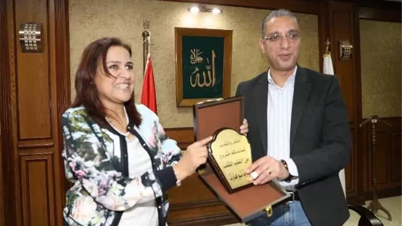 محافظ سوهاج يستقبل وفد 