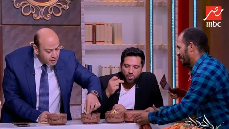 عمرو أديب ينهار على الهواء .. لهذا السبب .. فيديو