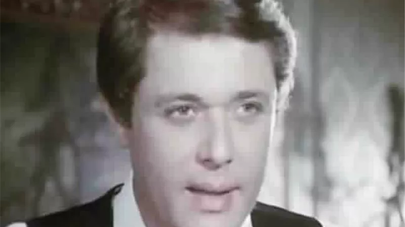 معاناة الساحر محمود عبد العزيز مع مرضه