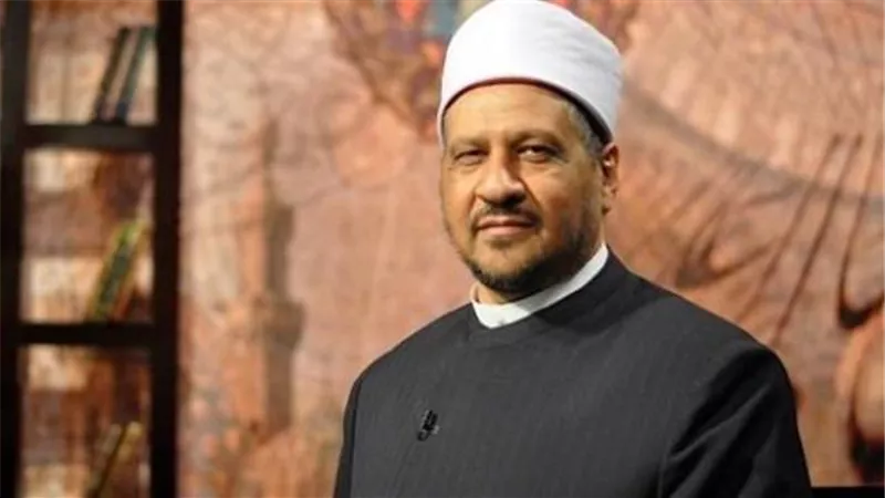 هل يجوز الجمع بين النساء والرجال فى صلاة الجنازة؟..مستشار المفتي يُجيب