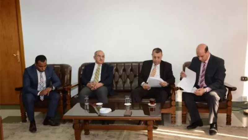 رئيس جامعة أسيوط يؤكد على حرصه على إنصاف كافة العاملين بالجامعة وحماية حقوقهم