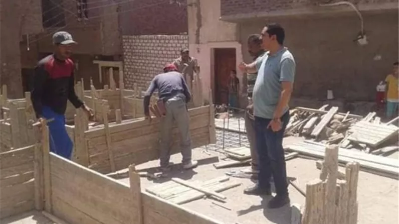محافظ أسيوط: إزالة 12 حالة تعدي بمركز أسيوط وشن حملات لرصد المخالفات وإزالتها في المهد