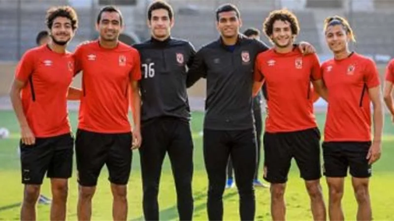 تصعيد خماسى الأهلى للمشاركة فى التدريبات الجماعية