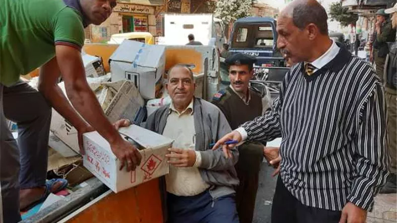 ضبط سيارة محملة بمبيدات زراعية غيرمسجلة في الشرقية ..صور