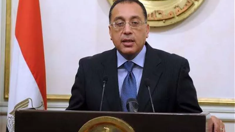 رئيس الوزراء يصدر 3 قرارت جديدة