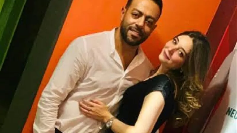 بعد أقل من 3 أشهر...فسخ خطوبة تامر عاشور ودارين حلمى