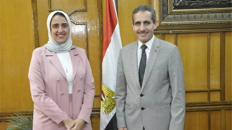 مها محمد أول طالبة رئيسا لاتحاد طلاب جامعة القناة ..صور