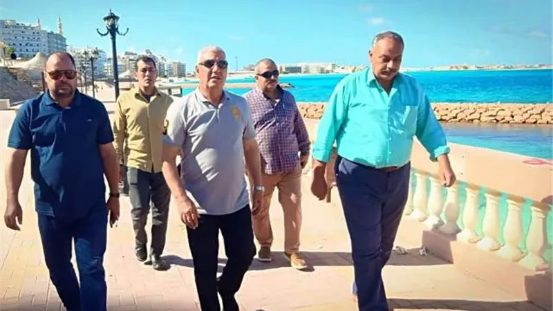 ترميم وتجميل منطقة الكورنيش فى مرسى مطروح بالصور