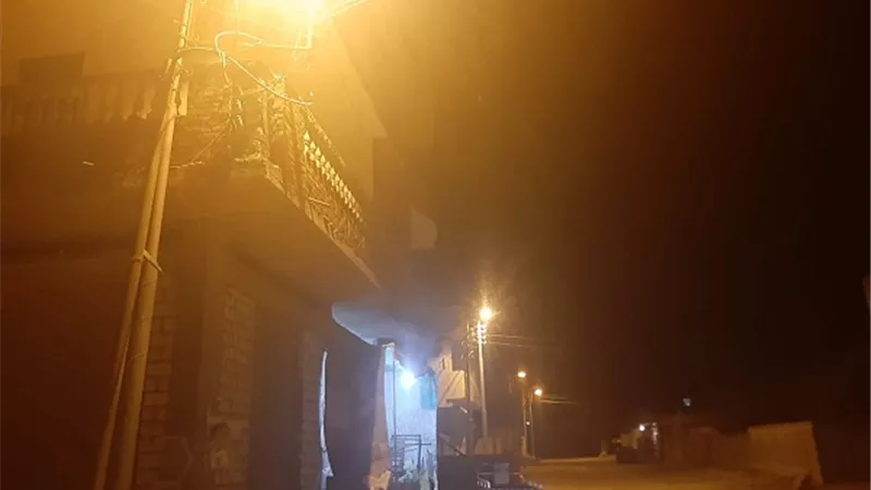 انارة عزبة العجارمة فى استجابة فورية لطلب مواطن خلال لقاءه بمحافظ مطروح اليوم