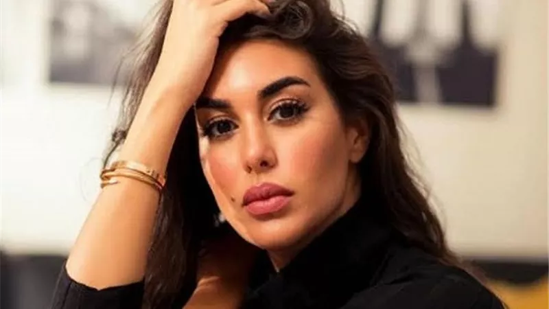 ياسمين صبرى تشعل السوشيال ميديا 