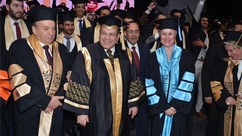 وزير التعليم العالى: الجامعات الخاصة تلعب دوراً هاماً في منظومة التعليم العالي