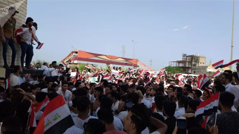 مقتل 3 متظاهرين بتفجير ثالث في ساحة التحرير وسط بغداد