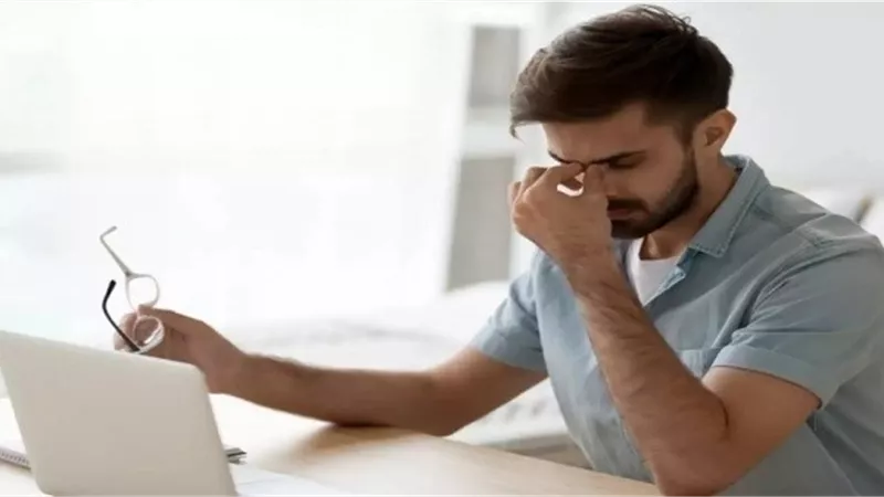 5 عادات يومية تضر بصحة عينك