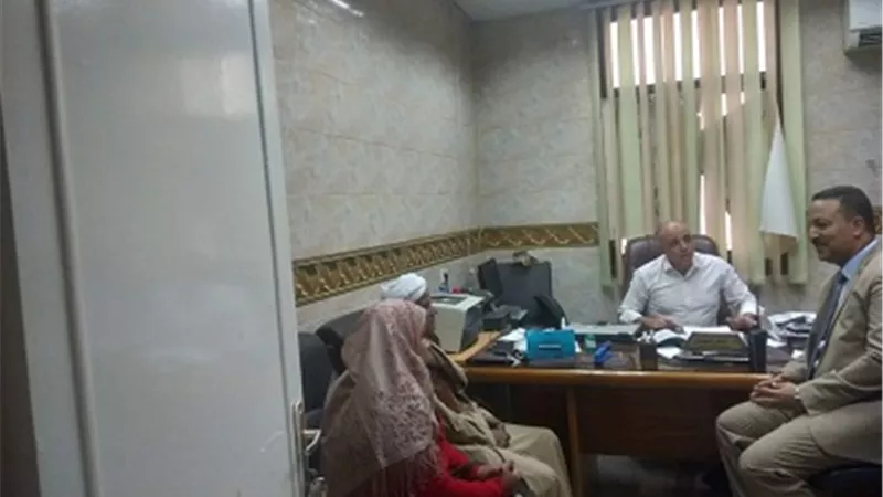 وكيل الصحة بأسيوط يصدر تعليمات بمرافقة حالة انسانية وإجراء عمليه له