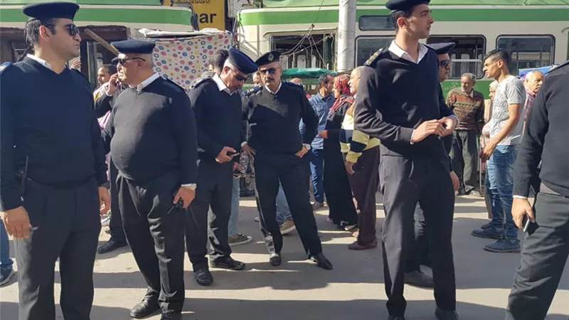 تطهيرمحطة مصروالخديووابن زتون من الباعة الجائلين