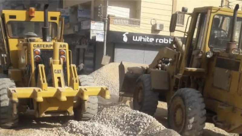 محافظ الغربية .. يتابع أعمال رصف وتطوير شوارع مدينة كفر الزيات