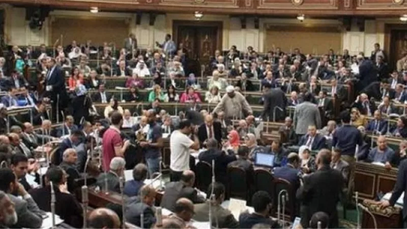 النواب يوافق على 8 اتفاقيات للبحث عن البترول واستغلاله