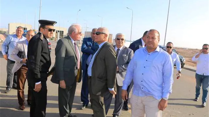 فوده يوجة بتجميل مداخل ومخارج مدينة شرم الشيخ بالصور