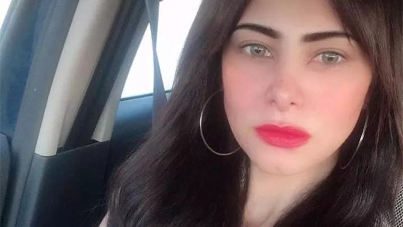 ظهور رائع للنجمة انجى خطاب عبر انستجرام