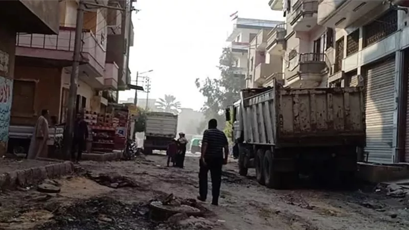 محافظ الغربية .. يتابع أعمال الرصف الجارية بمدينة زفتي بتكلفة تتجاوز 6 ملايين جنية