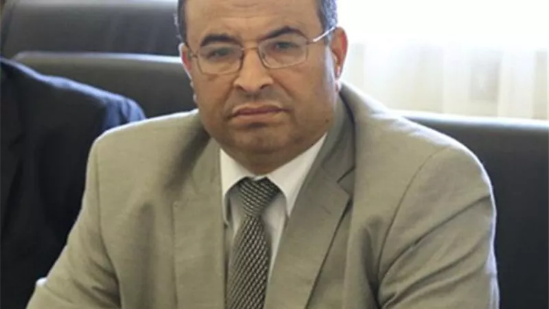 شكرى الجندى يقترح إنشاء كلية للطب وللتمريض بسيدى سالم