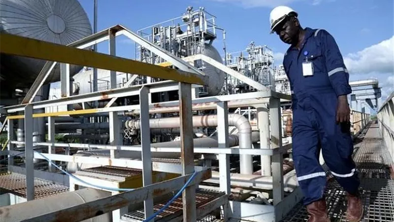 مواطنون يقتحمون حقلاً نفطياً ويحتجزون عماله بالسودان