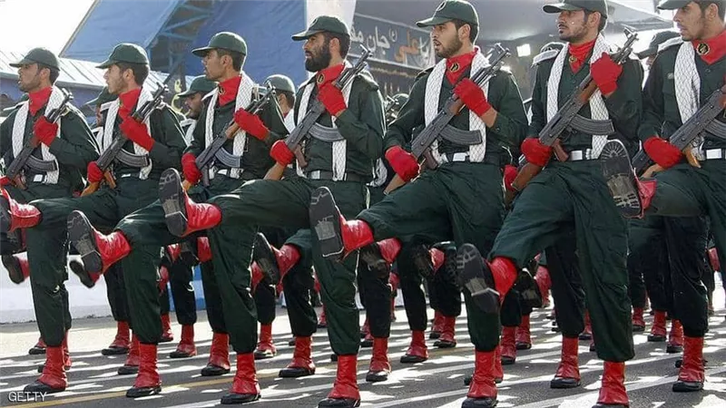 احتجاجات إيران.. الحرس الثوري يهدد ويتوعد الشعب