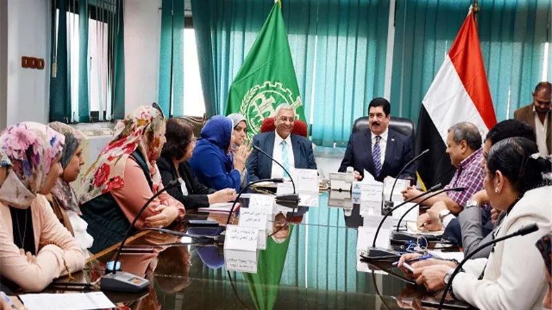 إستغلال مساحات من شارع الخمسين بشبرا الخيمة للمنفعة العامة