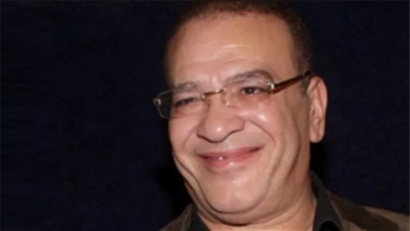 صلاح عبد الله يساند المنتخب الأولمبى بطريقته الخاصة قبل لقاء جنوب إفريقيا
