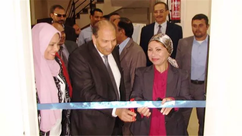رئيس التنمية الصناعية يفتتح فرع الهيئة الجديد فى الغردقة بالصور