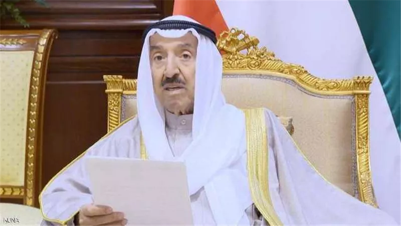أمير الكويت: سنعاقب أى معتد على المال العام