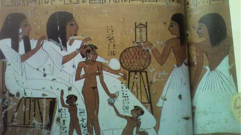 بمناسبه أعياد الطفولة ..متاحف الآثار تحتفل بلعبة مصرية